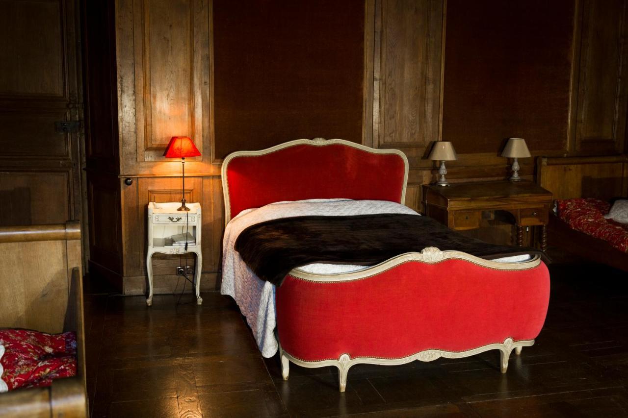 Chateau De Bourgon Montourtier Bagian luar foto